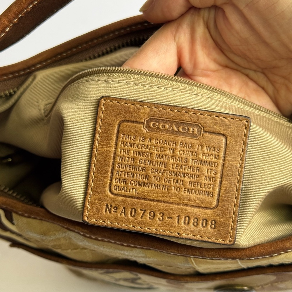 COACH Y2K Ergo Signature Patchwork 10808 Khaki Dark Brown Multi Hobo Bag - Picture 8 of 10